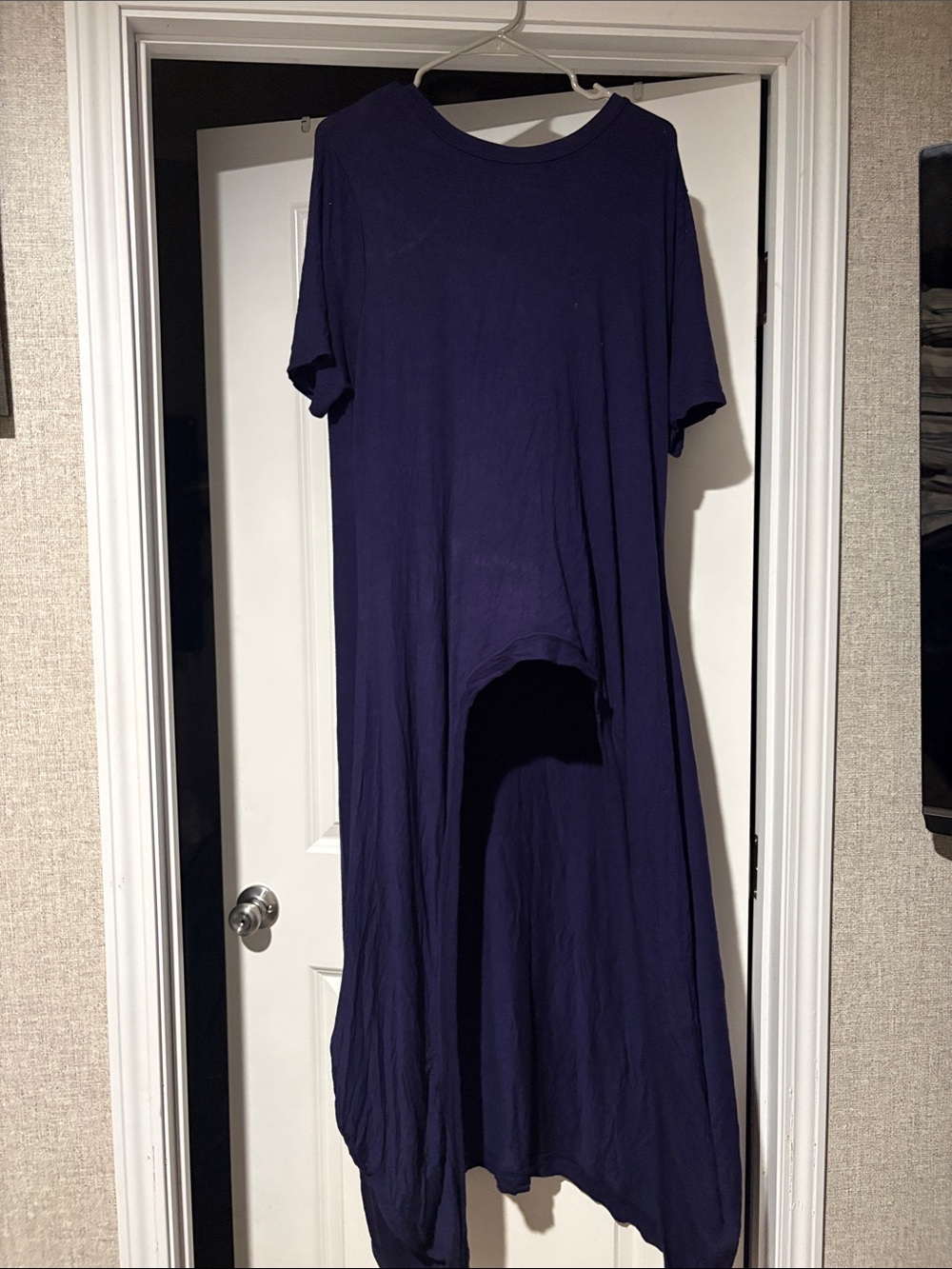 Annabelle Short-Sleeve Asymmetrical Hem Dress in Deep Purple